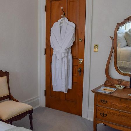 The Lamplighter Bed & Breakfast Of Ludington Exteriör bild