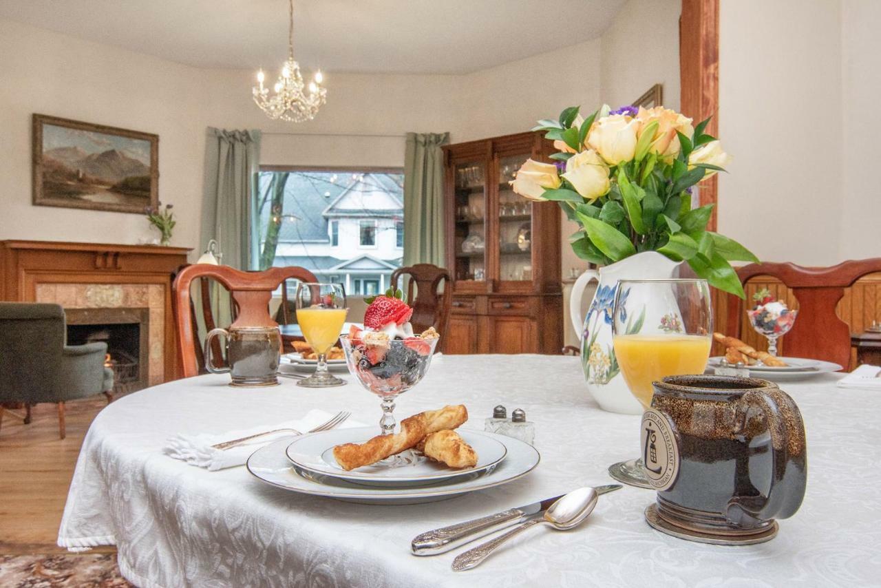 The Lamplighter Bed & Breakfast Of Ludington Exteriör bild